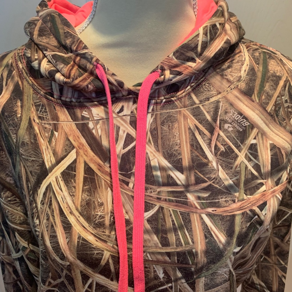 Mossy Oak size medium camo popover